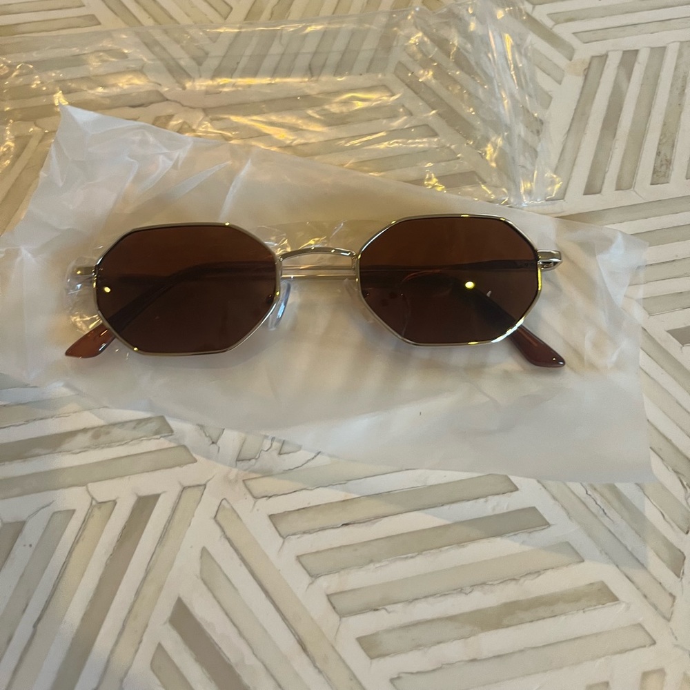 Fashion sunglassess